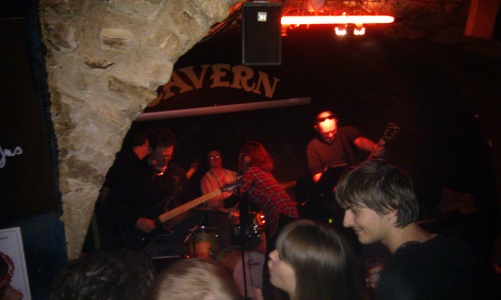 Concert des Coverbusters au Cavern.