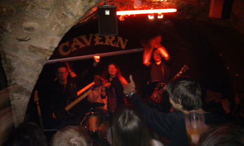 Concert des Coverbusters au Cavern.