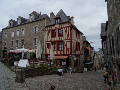 Dinan