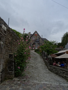 Dinan