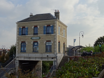 Gare les Coteaux