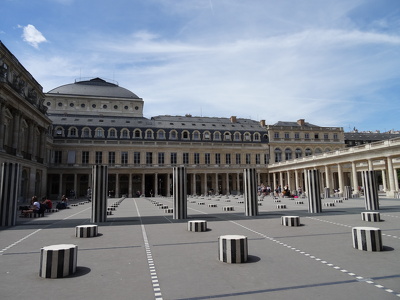 Colonnes de Buren