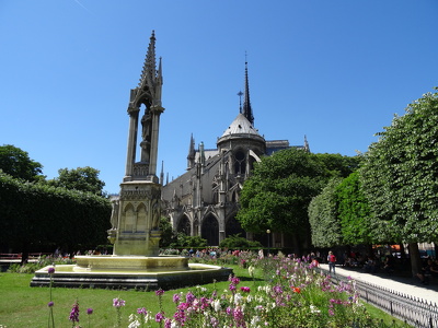 Fontaine de la Vierge
