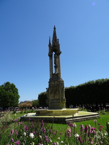 Fontaine de la Vierge