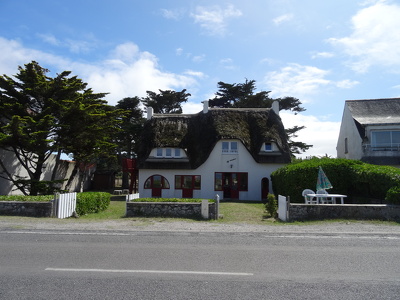 Maison en toit de chaume