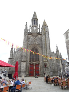 Collégiale Saint-Aubin