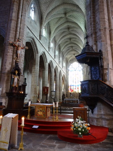 Collégiale Saint-Aubin