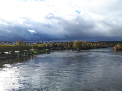 Ancien pont de Poissy sur la Seine
