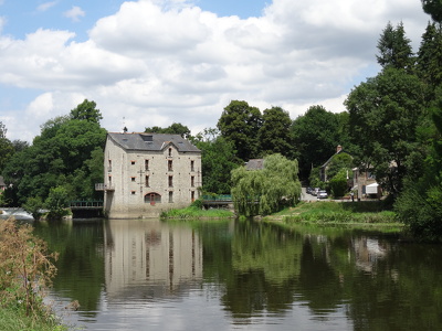 Moulin de la Courbe à Bourg-des-Comptes