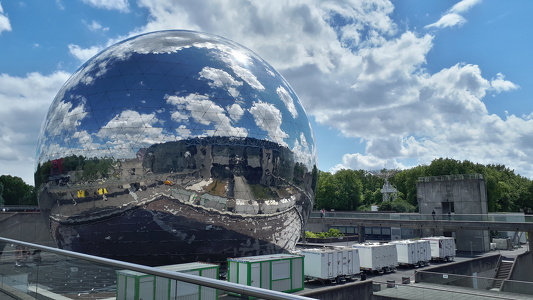 La Géode à la Villette, Paris