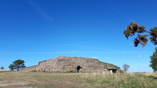 Cairn de Petit Mont