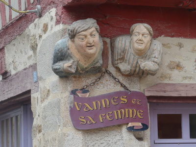 Enseigne "Vannes et sa femme" à Vannes