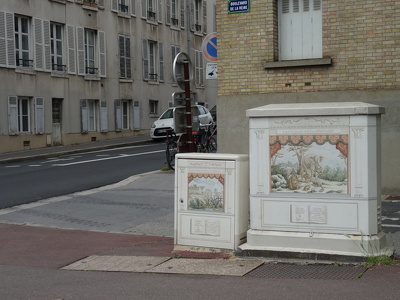 Armoires techniques décorées à Versailles