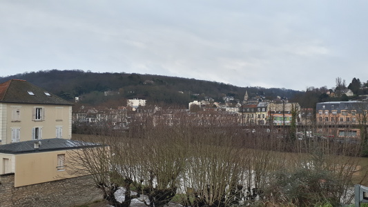 La Seine depuis le pont du Maréchal-de-Lattre-de-Tassigny à Croi