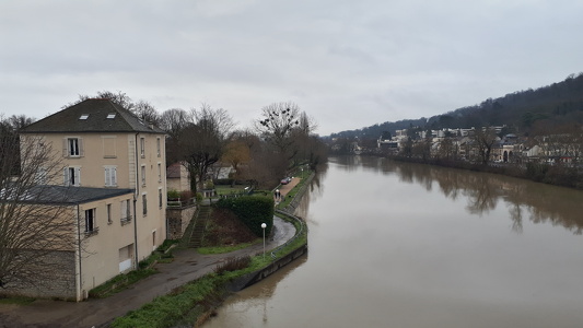 La Seine depuis le pont du Maréchal-de-Lattre-de-Tassigny à Croi