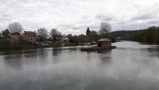 Au abord des écluses de Bougival