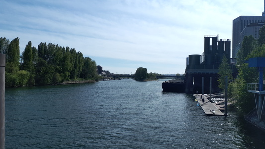 Chantier énorme sur les bords de Seine
