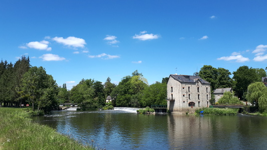 Moulin de la Courbe à Bourg-des-Comptes