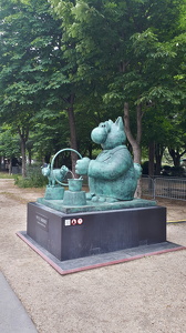 Exposition Geluck sur l'avenue des Champs-Élysées