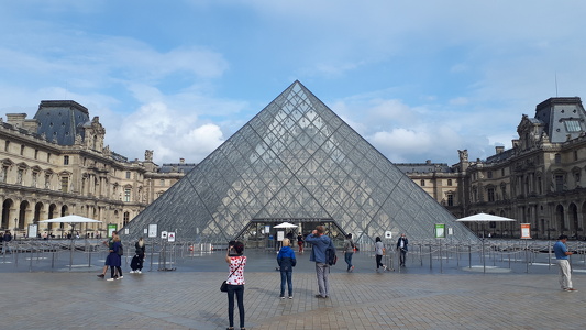 La Louvre à Paris