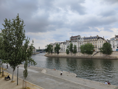 Traversée de Paris en longeant la Seine d'Ivry-sur-Seine à Issy-les-Moulineaux