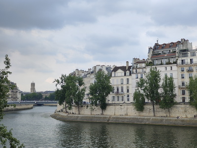 Traversée de Paris en longeant la Seine d'Ivry-sur-Seine à Issy-les-Moulineaux