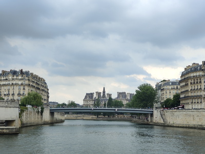 Traversée de Paris en longeant la Seine d'Ivry-sur-Seine à Issy-les-Moulineaux