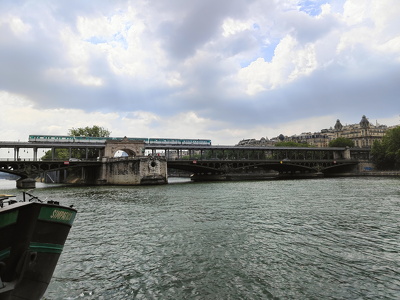 Traversée de Paris en longeant la Seine d'Ivry-sur-Seine à Issy-les-Moulineaux