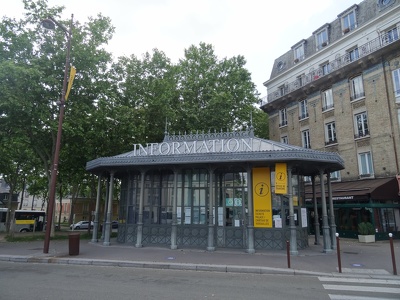 Kiosque de la Place Lyautey à Versailles