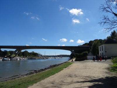 Pont de Kerplouz depuis le port de Saint-Goustan à Auray